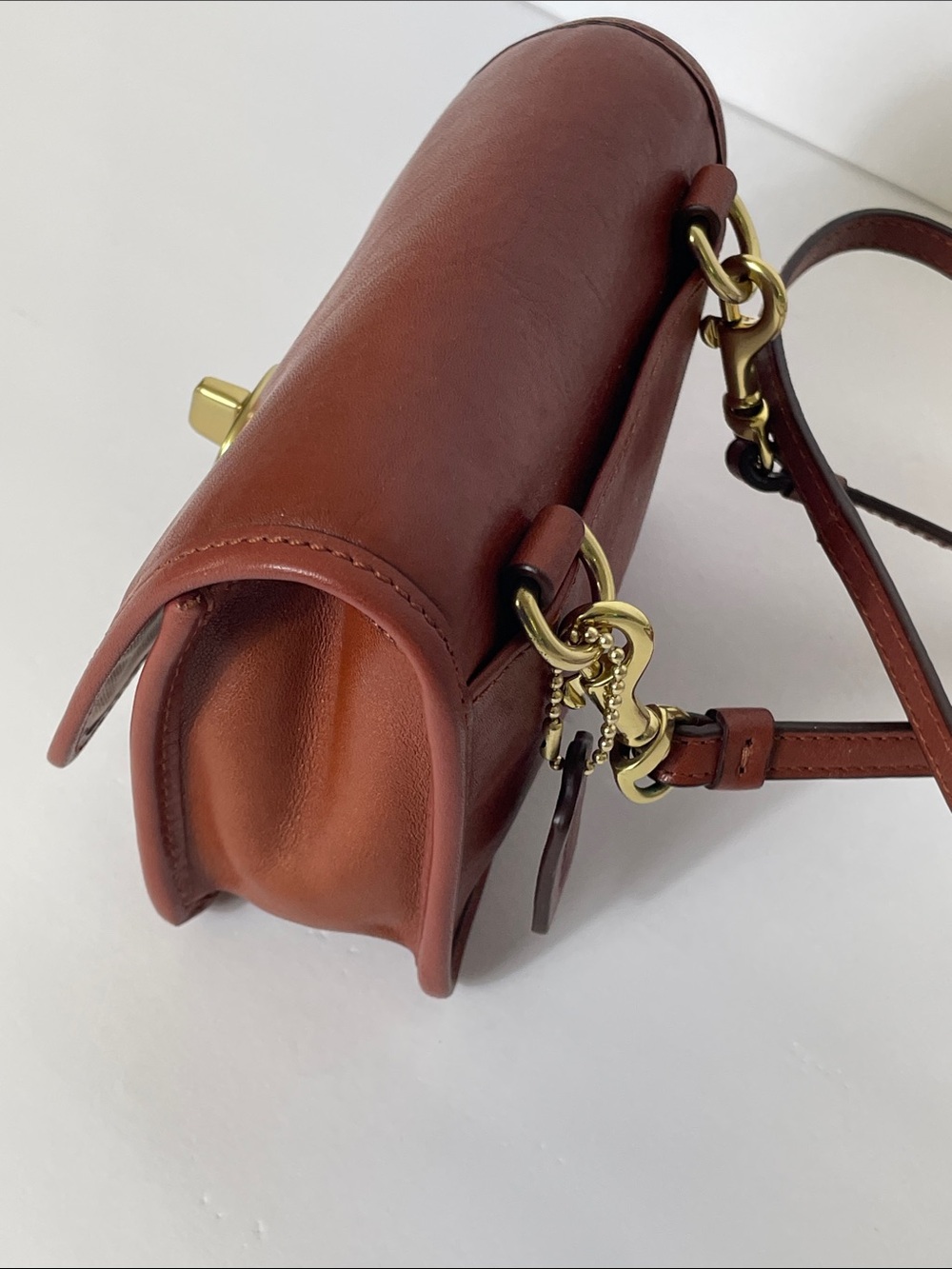Coach Legacy Leather Mini Turnlock Crossbody | Pouch | Clutch - Picture 7 of 11